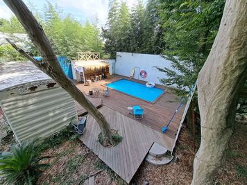 Joining Studio（ジョイニングスタジオ） プール付き撮影スペースの室内の写真