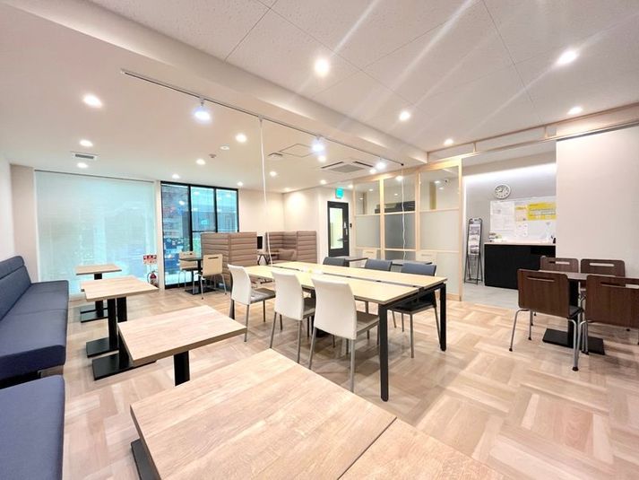 高知市帯屋町 オビヤギルド 高知市帯屋町のコワーキングスペース【オビヤギルド】の室内の写真