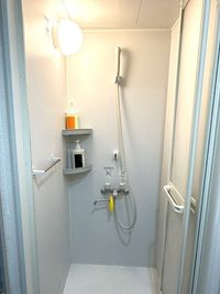 シャワールーム - ST-STAGE阿佐ヶ谷ジム 【撮影歓迎】リング・大鏡完備 ST-STAGE阿佐ヶ谷の設備の写真