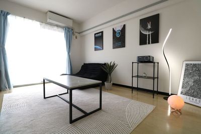 JR西川原・就実駅徒歩20秒🚃お部屋のコンセプトは宇宙🌌周辺に飲食店多数🍴 - レンタルスペースORANGE西川原店