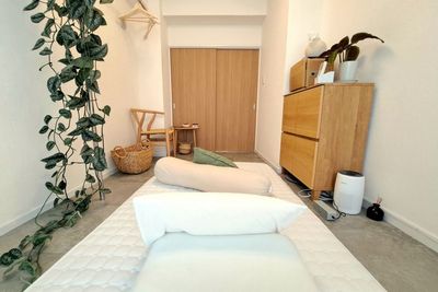 ChitChai新宿
レンタルサロン - レンタルサロン【ChitChai新宿】 【ChitChai】タイ古式メインの貸切プライベートサロンの室内の写真