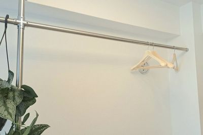 コートハンガー - レンタルサロン【ChitChai新宿】 【ChitChai】タイ古式メインの貸切プライベートサロンの設備の写真