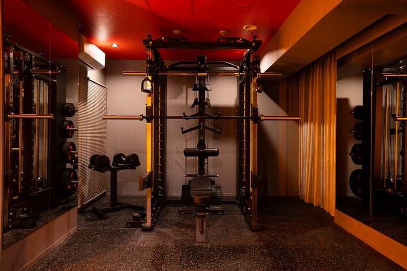 mela gym（メラジム）川崎店 - mela gym（メラジム）川崎店