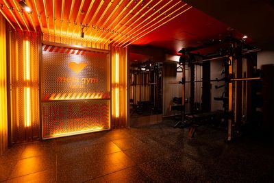 【川崎駅徒歩５分】❤️‍🔥空間で“また来たい”をつくる❤️‍🔥｜トレーナーが選ぶNo.1レンタルジム🏋️‍♀️ - mela gym（メラジム）川崎店