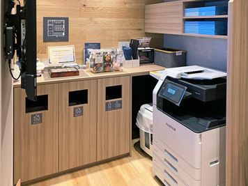 H¹T霞ケ関 OPEN SPACEの室内の写真