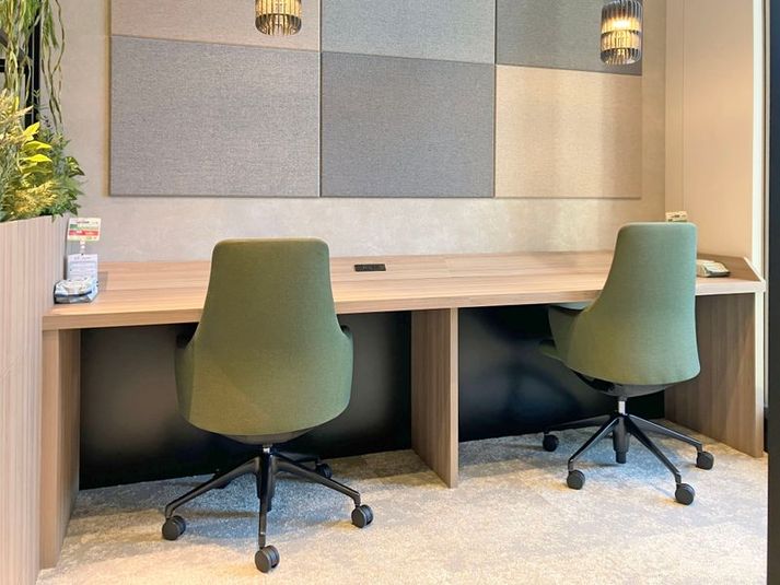 H¹T霞ケ関 OPEN SPACEの室内の写真