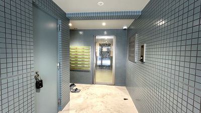 【エントランス】 - TIME SHARING 代々木 &PLACE 102の入口の写真