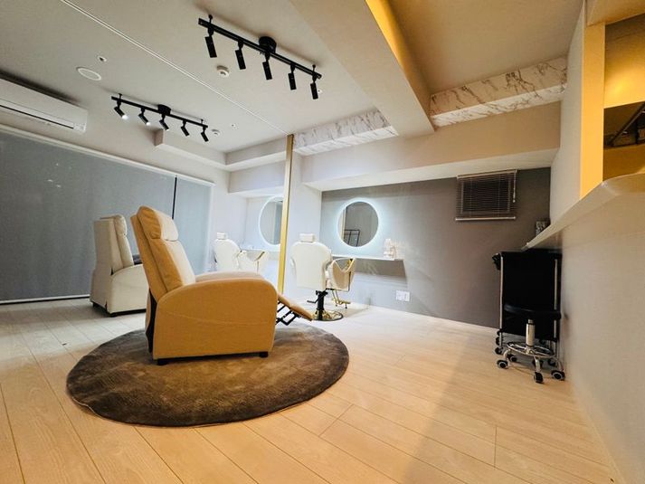 LSB82 ネイル、アイ、ヘッド、美容専門新築スペース - Luxury Sweet Beauty