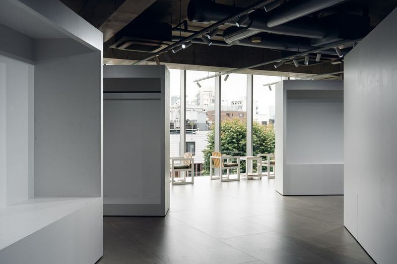 hRp_a 4F Gallery & Event 神宮前スペース - hRp_a