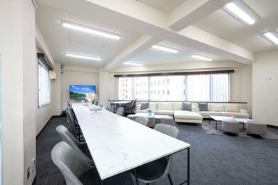 ◽️神田駅徒歩2分🚶✨最大40名👥120㌅大画面プロジェクター🎥パーティー🎉懇親会🥂ミーティング👨‍💻 - RAUM KANDA