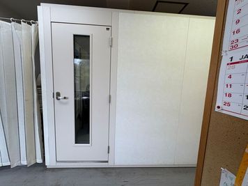 カワイ　アビテックス - 神田ピアノ教室 レンタル　ピアノ練習室の室内の写真