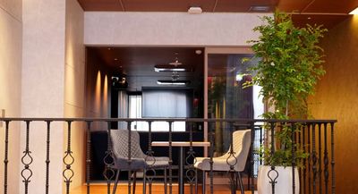 個室及びテラス席 - EMBASSY TOKYOの室内の写真