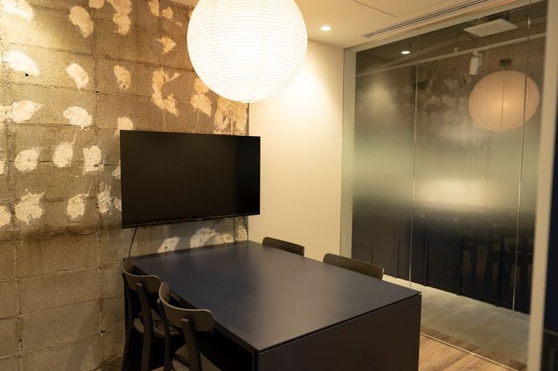 ShareOffice（シェアオフィス）結う-You- 会議室の室内の写真