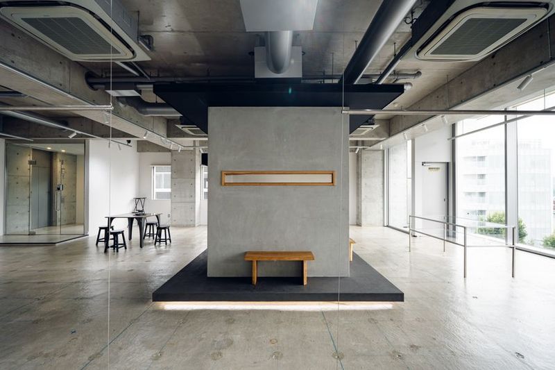 hRp_a 5F Gallery & Event 神宮前スペース - hRp_a