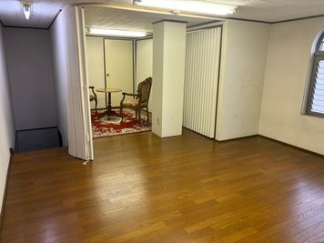 施術・レッスン・教室・軽い演奏や赤ちゃんOK♪ママ会に最適　レンタルスタジオ中村公園 - レンタルスタジオ中村公園 3階プライベートルーム　少人数多目的スペース　名古屋市中村区の室内の写真