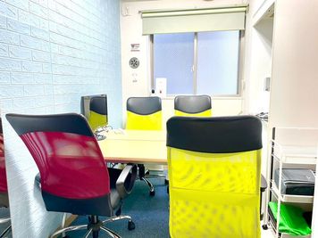 【写話室下北沢】 写話室下北沢の室内の写真