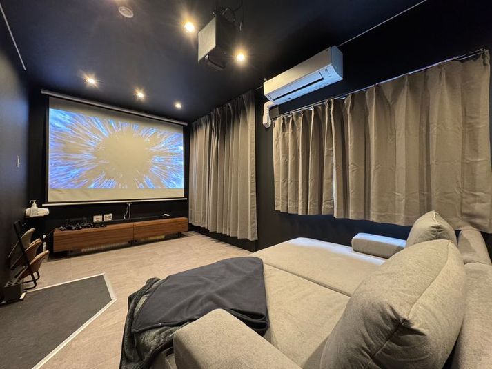 795_SpemoCINEMA京都五条2nd レンタルスペースの室内の写真