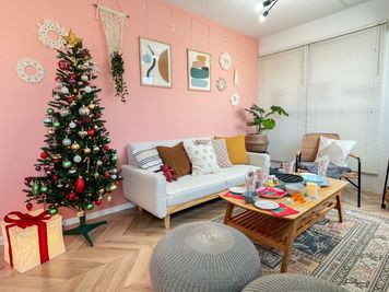 180㎝クリスマスツリー🌲写真映えスペース💐鑑賞会・ポートレート・商品撮影に♡ 大人気ゲーム機🎮オプション料金なし🆓 - The Room