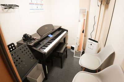 JIC Studio 赤羽 Cスタジオ（電子ピアノ３帖）の室内の写真