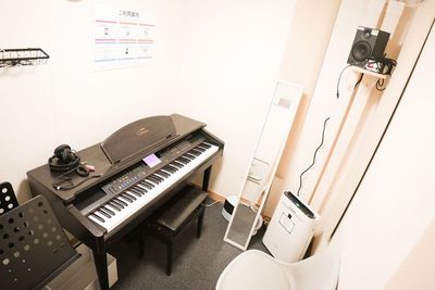 JIC Studio 赤羽 Cスタジオ（電子ピアノ３帖）の室内の写真
