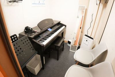 JIC Studio 赤羽 Cスタジオ（電子ピアノ３帖）の室内の写真