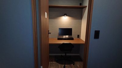 【パーソナルブースE】近鉄「大和西大寺駅」徒歩7分の半個室ブース型　扉付きオフィス　ディスプレイモニターあり〼 - YAMATO BASE 大和西大寺 オフィス（WEST）