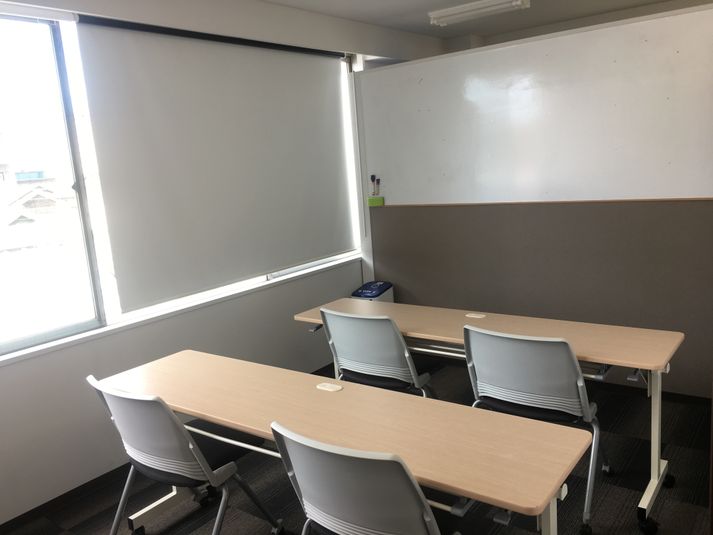 レンタル会議室（３F4席　半個室） - 熊谷オフィス