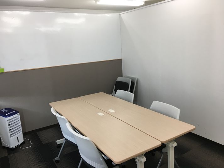 レンタル会議室（３F4席　半個室） - 熊谷オフィス