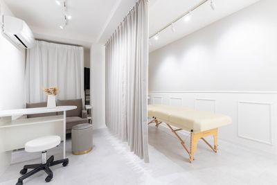 レンタルサロンOnlynaなんば店の室内の写真