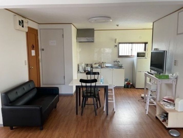 １０人くらいまでパーティーイベント参加可能です。　ワンフロア貸切 - イーミックスハウス キッチン付きレンタルスペース女子会/パーティー/推し活/飲み会の室内の写真