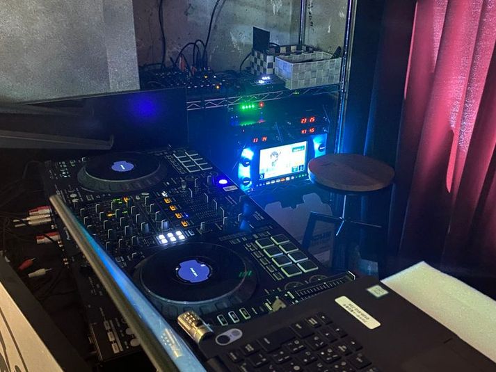 KARAOKE & MUSIC BEAT - ジャンカラ 三宮生田BEAT店