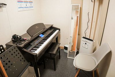 Cスタジオ - JIC Studio 赤羽 Cスタジオ（電子ピアノ３帖）の室内の写真