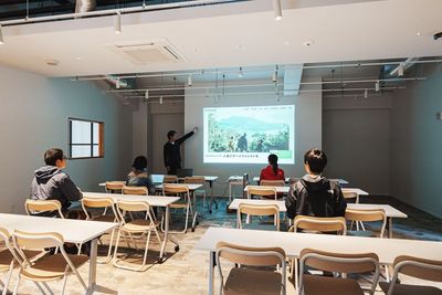 箱根の自然に包まれた駅近STUDIO。アイデアが生まれるオフサイトミーティングに。 - HAKONATURE BASE（ハコネイチャーベース）