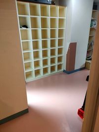 女子更衣室。更衣室内に女子専用トイレとシャワー室あり。 - 天﨑講武会　柔道場の設備の写真