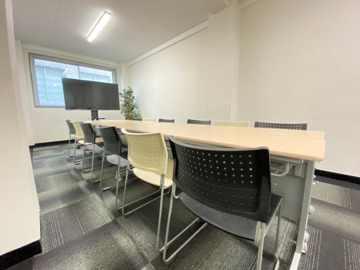 お気軽会議室大阪梅田 - お気軽会議室大阪梅田