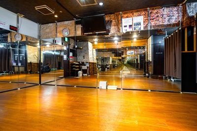 スタジオディライツ　川崎駅前 川崎駅からすぐ　24時間利用可能なダンススタジオの室内の写真