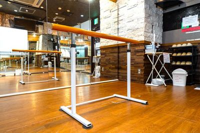 バレエバー - スタジオディライツ　川崎駅前 川崎駅からすぐ　24時間利用可能なダンススタジオの設備の写真