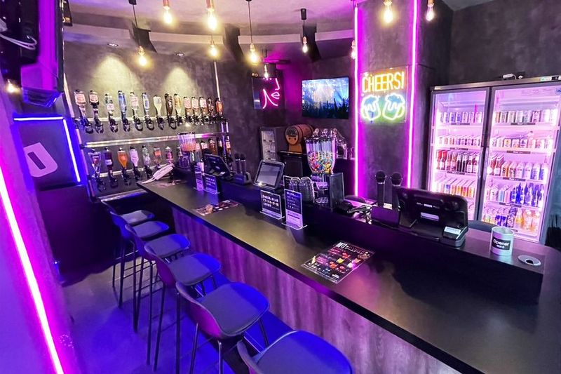 BAL UTAO お初天神店の室内の写真