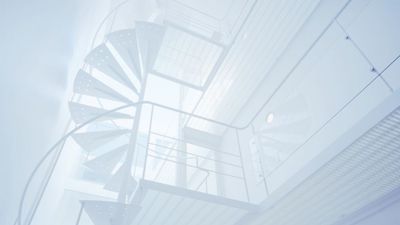 螺旋階段
スタジオ中央の螺旋階段
壁一面のガラスから自然光が溢れます - フォトスタジオ「パラレルスタジオ中野店」 パラレルスタジオ中野店F号室の室内の写真