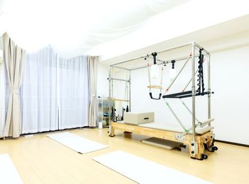 オープン特価🎉🌟横浜エリア：東神奈川駅徒歩５分🌟マシンピラティススタジオ🌈ピラティス・ヨガの練習、レッスン等におすすめ - Pilates studio Cosiness 東神奈川