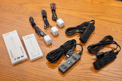 延長コード・充電器・HDMI変換ケーブル（Type-C/Lightning） - Aivicスペース池袋南口1号店の設備の写真