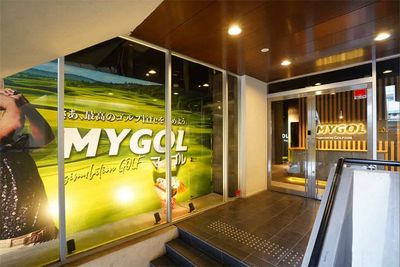 マイゴル心斎橋店の入口の写真