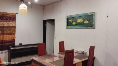 ギャラリー雪月花ゆづか　 一軒屋2階洋室10畳　スポットライト･ピクチャーレール有　の室内の写真