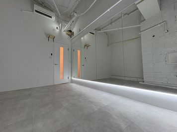 【八王子2nd Bst】駅チカ！広さ13.4㎡！少人数でのダンス練習に最適◎ - 八王子2nd レンタルスタジオ　STUDIO BUZZ