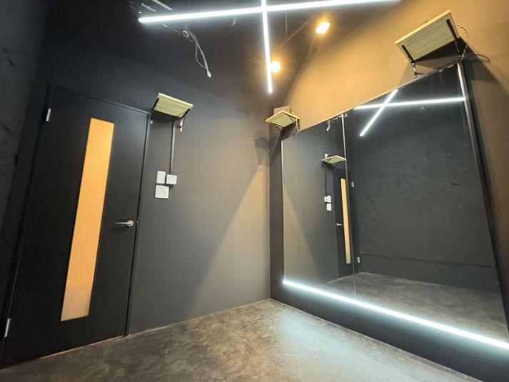 Est - 八王子2nd レンタルスタジオ　STUDIO BUZZ