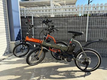 観光名所「八幡堀」から徒歩約５分の場所にありますので、ご希望でしたら
借りて頂いた方には電動自転車を有料でお貸ししております。 - スタジオ鹿野苑 色々なレッスン教室や懇親会、イベントなどに最適なレンタルスタジオの設備の写真