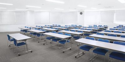 千種エリアでスクール66名収容可能！企業研修や講演会などにご利用可能な中規模会議室 - 名古屋会議室 imy会議室