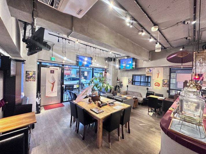 Cafe & Bar King & Queen - Cafe & Bar King & Queen