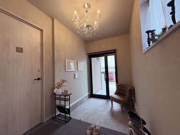 Cherie Nail プライベートネイルサロン内にあるベッドルームをお貸しします♪の入口の写真