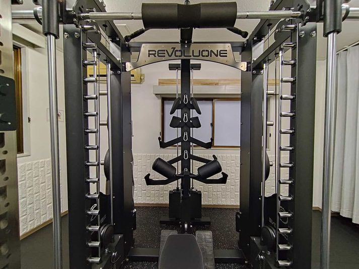 レンタルジム/シェアジム/ プライベートジム/個室ジム/ダンス - LoveGym24梅田